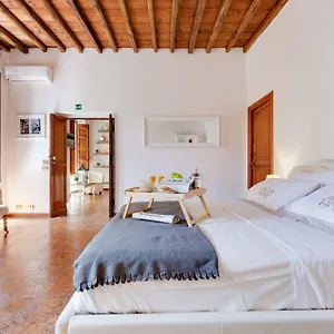 https://arenula-luxury-apartment.it-romehotels.com